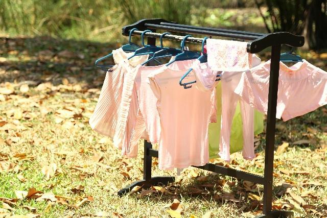 洗濯ものを短時間で早く乾かす方法 タオルドライ アイロン 干し方 扇風機など室内でも素早く乾燥させるコツ Latte