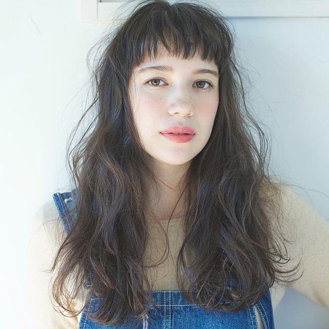 ウェーブヘアをもっと可愛く 外国人風カールアレンジ7選 Latte ウェーブヘアをもっと可愛く 外国人風カールアレンジ7選 Latte